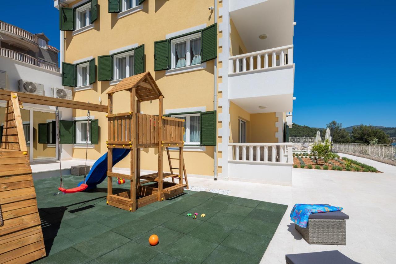 Apartments Villa Maracella Marina Exterior photo